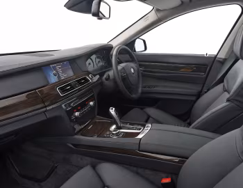 Інтэр'ер BMW 750Li [UK-spec] (F02) '2008–12