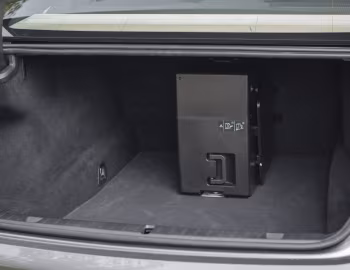 后备箱 BMW 750Li Pure Excellence [Australia] (G12) '2015–19
