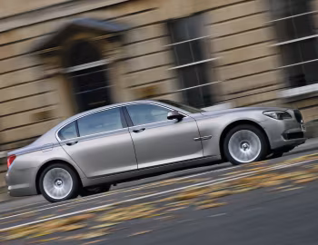 BMW 750Li [UK-spec] (F02) '2008–12