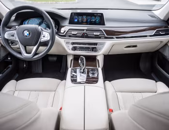 Panel frontal 2016–19 BMW 750i xDrive [North America] (G11) '2015–19
