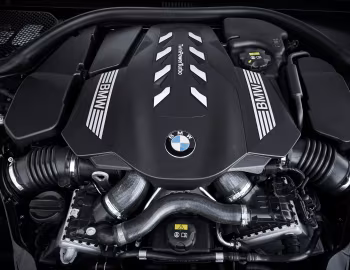 Bajo el capó BMW 750Li xDrive [Worldwide] (G12) '2019–22
