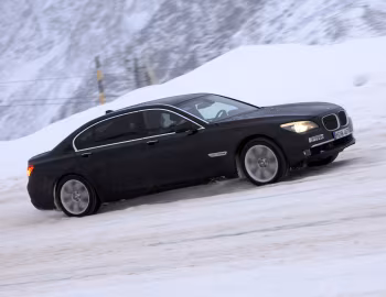 BMW 750Li xDrive [Worldwide] (F02) '2008–12