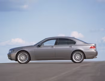 BMW 760i [Worldwide] (E65) '2003–05