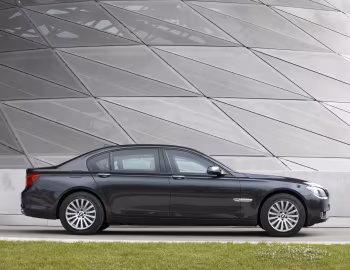 BMW 760Li Security [Worldwide] (F03) '2009–12