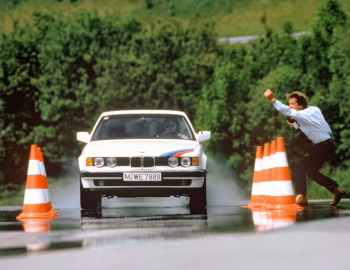 BMW 7 Series (E32) '06.1986–07.1994
