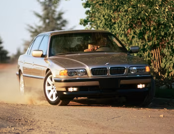 2000–01 BMW 7 Series Protection [North America] (E38) '1999–2001