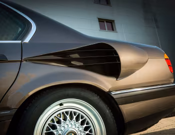 BMW 7 Series V16 (E32) '1988