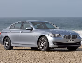 BMW ActiveHybrid 5 [Worldwide] (F10) '10.2011–13