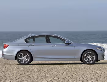 BMW ActiveHybrid 5 [Worldwide] (F10) '10.2011–13