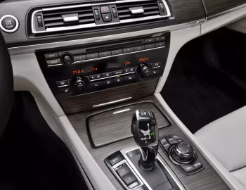 Interior 2010–12 BMW ActiveHybrid 7 [North America] (F04) '2009–12