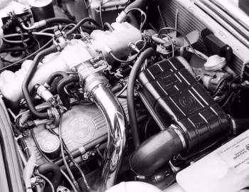 Bajo el capó 1978–81 BAE BMW 733i Turbo (E23)