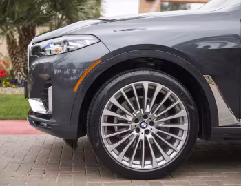 2020–22 BMW X7 xDrive40i Design Pure Excellence [North America] (G07) '2019–22
