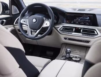 Торпедо 2020–22 BMW X7 xDrive40i Design Pure Excellence [North America] (G07) '2019–22