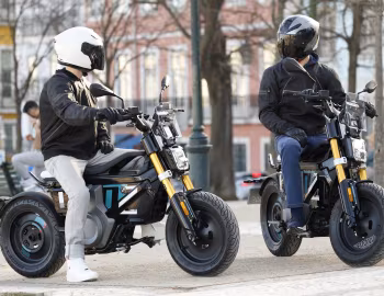 BMW CE 02 '2023–pr.