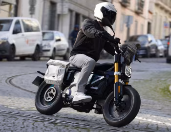 BMW CE 02 '2023–pr.