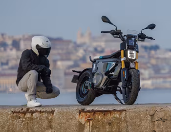 BMW CE 02 '2023–pr.