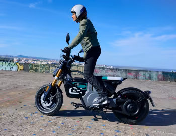 BMW CE 02 '2023–pr.