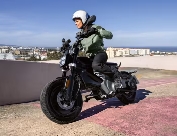 BMW CE 02 '2023–н.в.