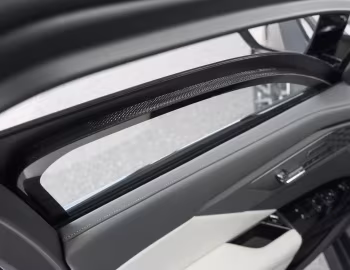 Інтэр'ер BMW Concept 7 Protection (G70) '10.2026