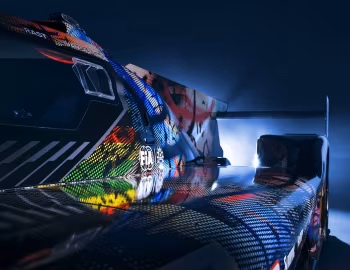 BMW M Hybrid V8 Art Car by Künstlerin Julie Mehretu '2024