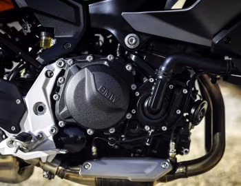 Bajo el capó BMW F 900 XR Basic '2024–pr.