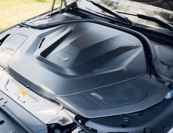 Bajo el capó 2022–pr. BMW i4 eDrive40 [North America] (G26) '2021–pr.