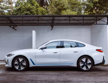 BMW i4 eDrive40 [Singapore] (G26) '2022–pr.