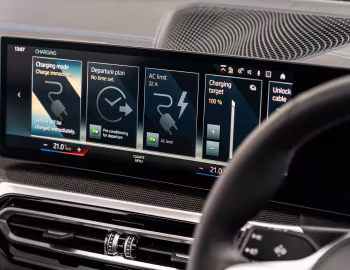 Interior BMW i4 M50 [UK-spec] (G26) '2021–pr.