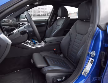 Interior 2022–pr. BMW i4 M50 [North America] '2021–pr.