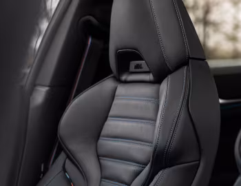 Interior BMW i4 M50 [UK-spec] (G26) '2021–pr.