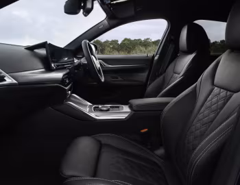 Interior BMW i4 M60 xDrive [UK-spec] (G26) '2025–pr.