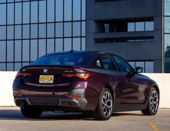 2024–pr. BMW i4 xDrive40 M Sport [North America] (G26) '2023–pr.
