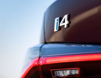 2024–pr. BMW i4 xDrive40 M Sport [North America] (G26) '2023–pr.