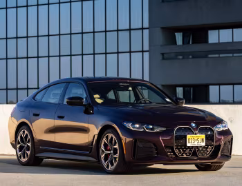 2024–pr. BMW i4 xDrive40 M Sport [North America] (G26) '2023–pr.