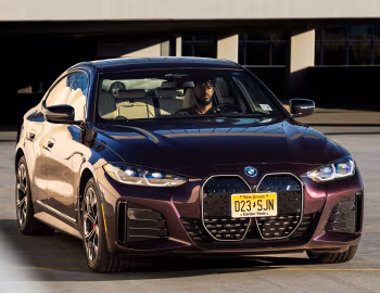 2024–pr. BMW i4 xDrive40 M Sport [North America] (G26) '2023–pr.