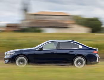 BMW i5 eDrive40 [Worldwide] (G60) '2023–pr.