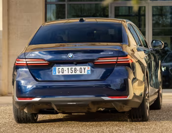 BMW i5 eDrive40 [Worldwide] (G60) '2023–pr.