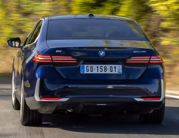 BMW i5 eDrive40 [Worldwide] (G60) '2023–pr.