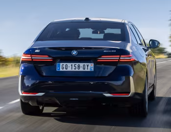 BMW i5 eDrive40 [Worldwide] (G60) '2023–pr.