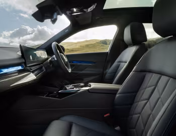 Intérieur BMW i5 eDrive40 M Sport [UK-spec] (G60) '2023–pr.