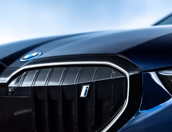 BMW i5 eDrive40 M Sport [UK-spec] (G60) '2023–pr.