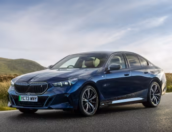 BMW i5 eDrive40 M Sport [UK-spec] (G60) '2023–pr.