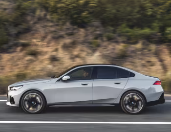BMW i5 eDrive40 M Sport [Worldwide] (G60) '2023–pr.