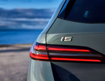 BMW i5 eDrive40 Touring M Sport [Worldwide] (G61) '2024–pr.