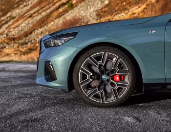 BMW i5 eDrive40 Touring M Sport [Worldwide] (G61) '2024–pr.