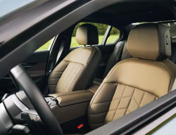 Intérieur 2024–pr. BMW i5 M60 xDrive [North America] (G60) '2023–pr.