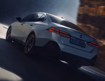 BMW i5 M60 xDrive [South Korea] (G60) '2023–pr.