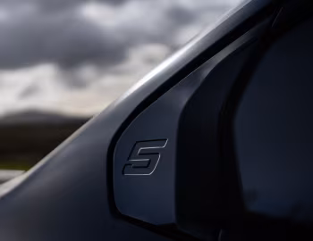 BMW i5 M60 xDrive [UK-spec] (G60) '2023–pr.