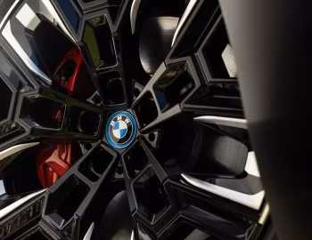 BMW i5 M60 xDrive [UK-spec] (G60) '2023–pr.