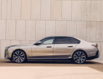 BMW i7 50 M Sport [Ireland] (G70) '2026